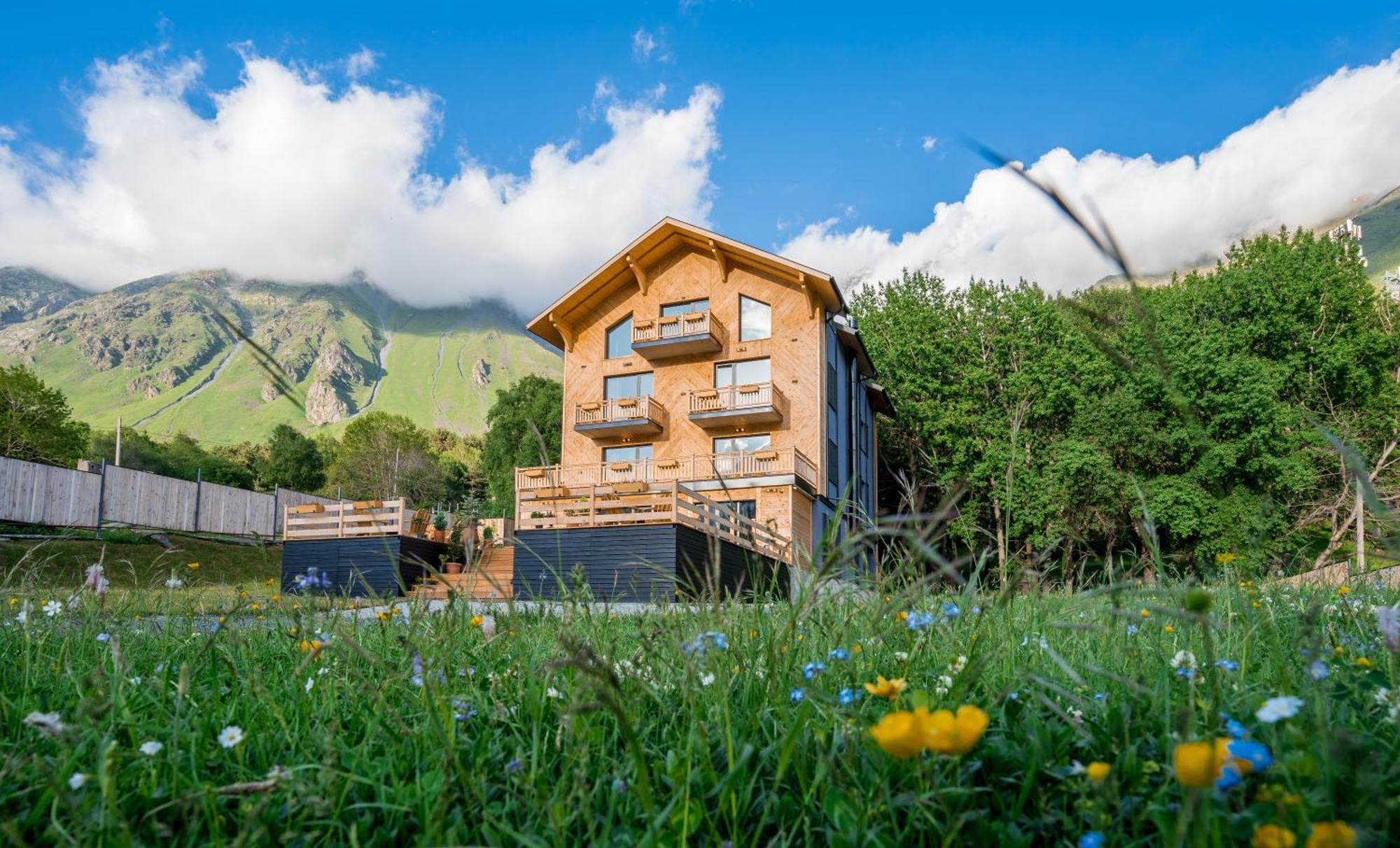 1740 Boutique Hotel Kazbegi Extérieur photo