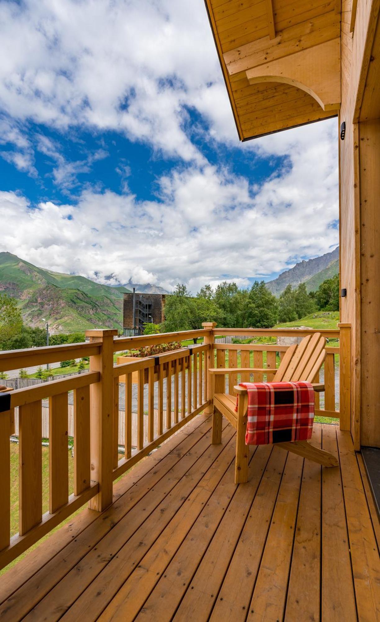 1740 Boutique Hotel Kazbegi Extérieur photo